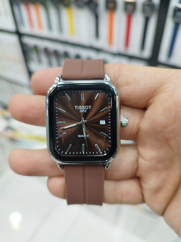 ساعت مردانه مگنتی برند تیسوت برند خوب و خوش رنگ و جذاب TISSOT مربعی