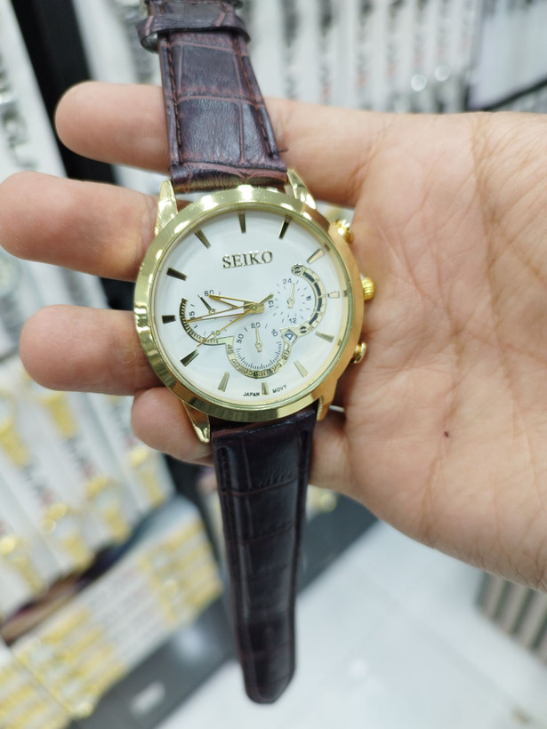 مردانه چرمی برند سیکو SEIKO خوش طرح بند چرم در دو رنگ مشکی و قهوه ای زیبا و خاص برای آقایان