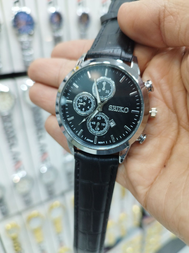 مردانه چرمی برند سیکو SEIKO خوش طرح بند چرم در دو رنگ مشکی و قهوه ای زیبا و خاص برای آقایان