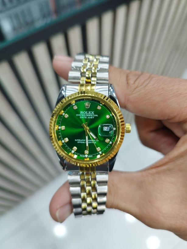 ساعت زنانه و مردانه رولکس بسیار جذاب و با کیفیت ROLEX