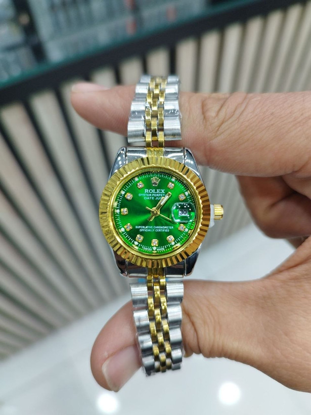ساعت زنانه و مردانه رولکس بسیار جذاب و با کیفیت ROLEX